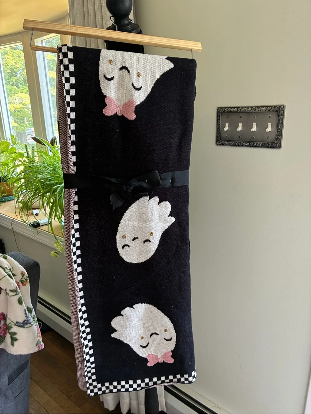 Black Ghost Knit Throw Blanket with Pink Bows - Brand: